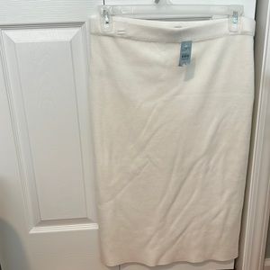 Ann Taylor Loft sweater skirt, off white color. New with tags.